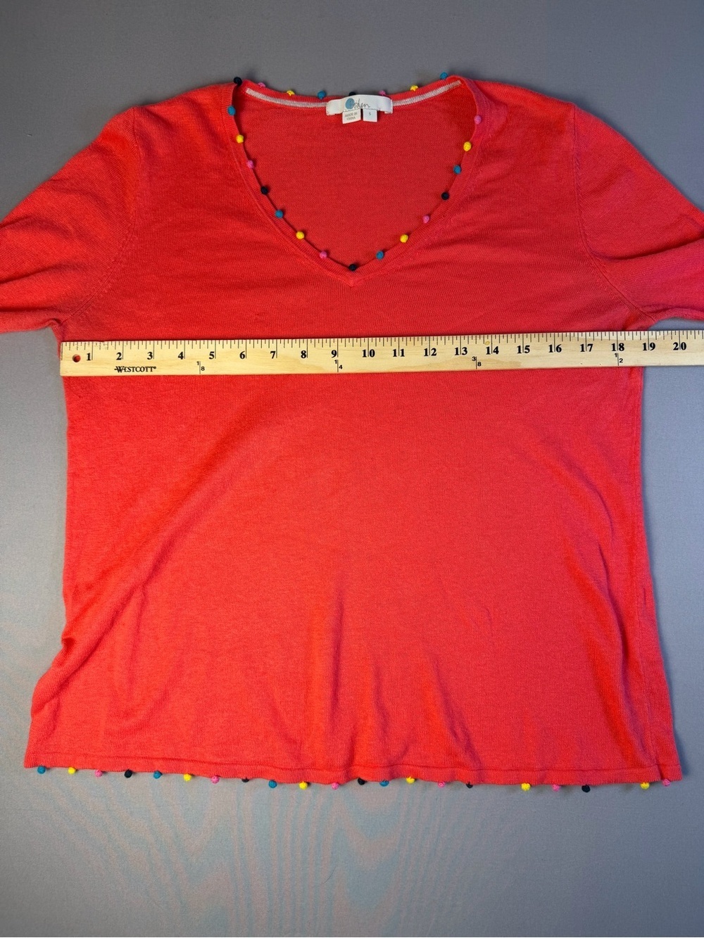 Cute Boden Pink V-Neck Pom Pom Trim Sweater Size Small - Picture 5 of 8